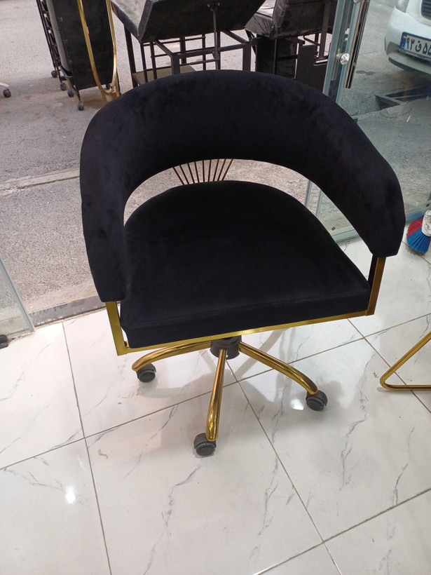 صندلی ارایشگاهی اداری استادکاری مدل سزار چرخدار